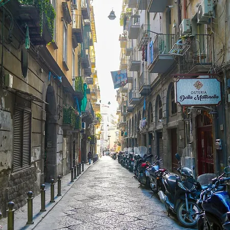 Casa Al Centro Di A' Fenestrella * Neapol